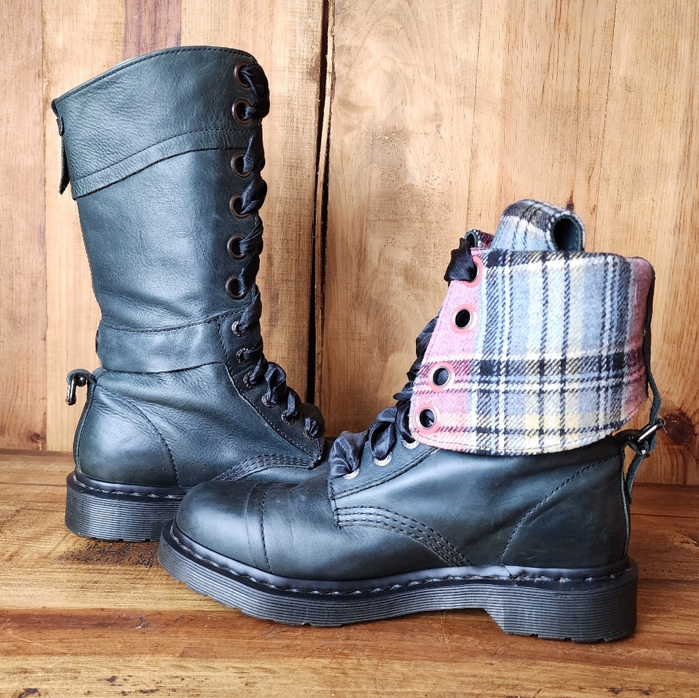 Dr. Martens Triumph - Picture 2 of 11